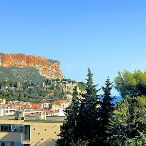  Apartment La Cigale Du Port